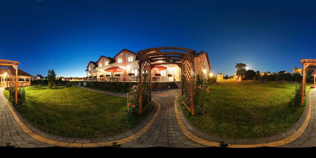 Hotel Restauracja Lorenzo Stopnica Eksteriør bilde