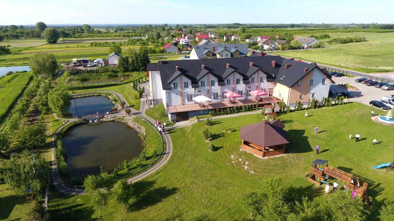Hotel Restauracja Lorenzo Stopnica Eksteriør bilde